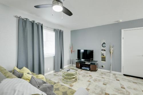 North Las Vegas Hideaway with Grill Less Than 10 Mi to Strip, Las Vegas (photo 5)