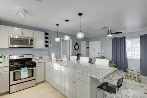 North Las Vegas Hideaway with Grill Less Than 10 Mi to Strip, Las Vegas (photo 10)
