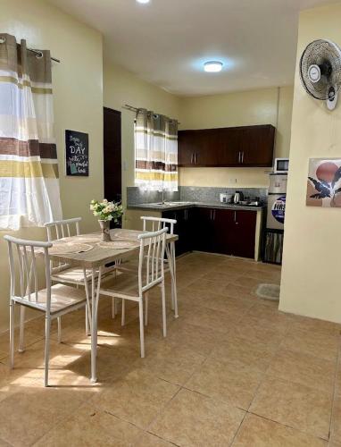 Kitchen, Bacolod Bungalow House - Max 6 Pax in Tangub