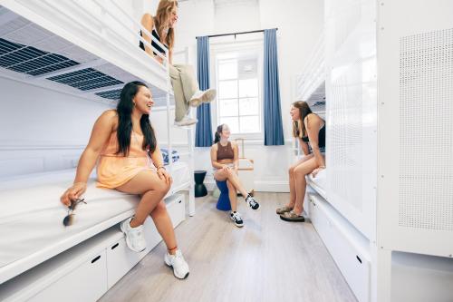 Maze Backpackers - Gold Coast, Голд-Кост