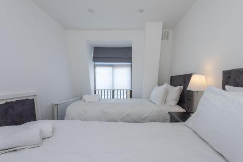 Mayfair Piccadilly Apartment 5 - image 11