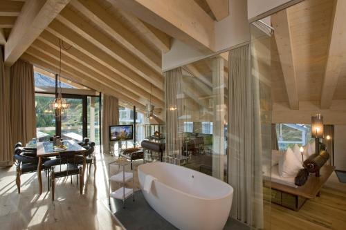 Focus Roof Suite with Matterhorn View House B