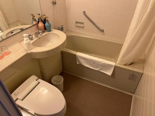 room detail thumbnail 2