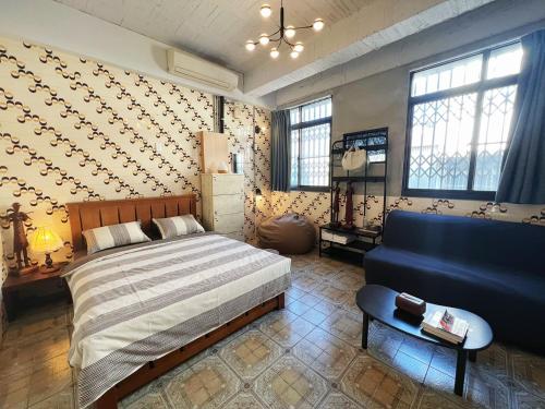 room detail thumbnail 0