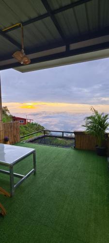 ชาร์จแบต ภูทับเบิก near Phu Hin Rong Kla National Park