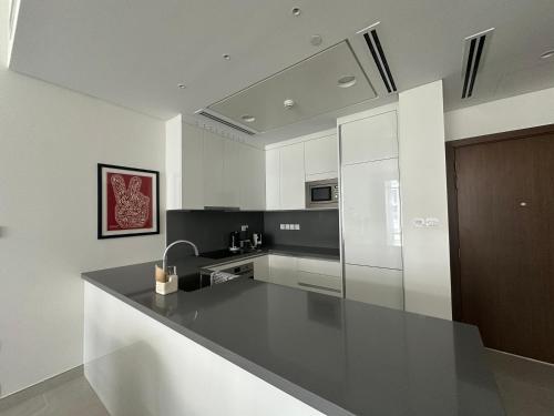 Luxury Jumeirah canal front designer stay sleeps4, Dubaj (fotografie 8)