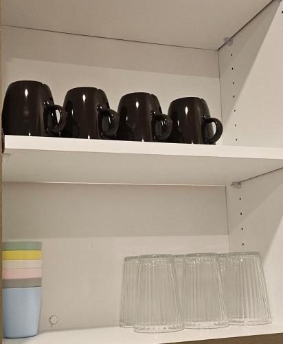 Resort style 1 King and Twin Apt w Gym Pool Hot Tub Resort style 1 King and Twin Apt w Gym Pool Hot Tub