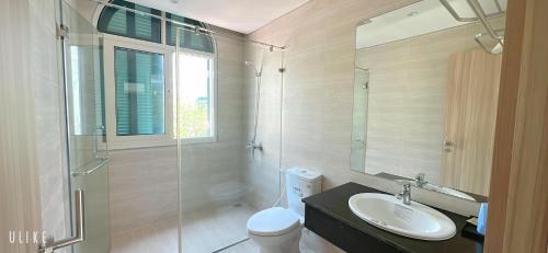 Nhà Nguyên Căn Costis 5 Phòng Ngủ - 화장실