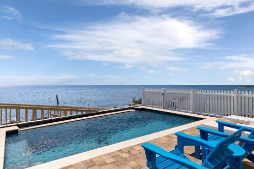 Three-Bedroom House room in Ahh da Sea - Waterfront Backyard Ramp to Jetty & Laguna home