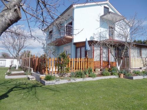 Stjepan Apartment - image 5
