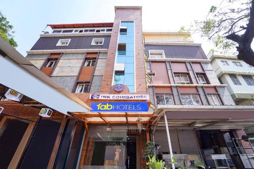 FabHotel INK - Nr Coimbatore North Railway Station, Kójamputtúr