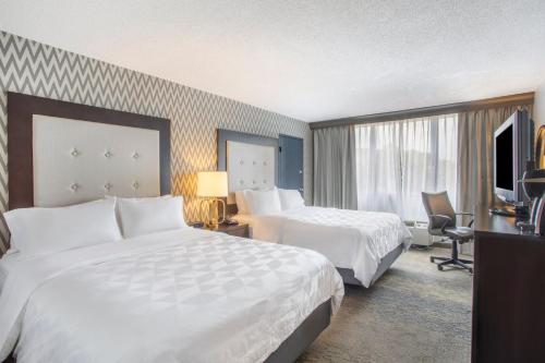 Holiday Inn Hotel & Suites Parsippany/Fairfield an IHG Hotel - image 3