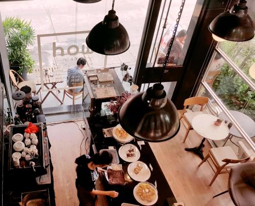 Human Touch Room - Soulful Bangkok Hideout - 레스토랑