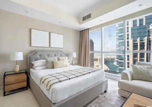 Luxury Studio Apartment With Canal View & Seaview, Dubai (photo 4)