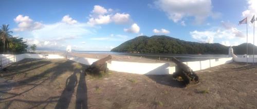 Apartamento completo a 50 mt da Praia da Enseada in Bertioga Apartamento completo a 50 mt da Praia da Enseada in Bertioga