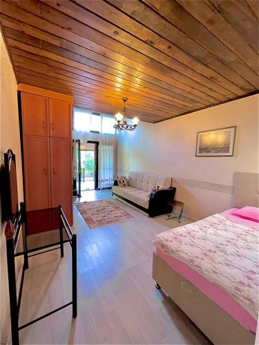 Beachwood Villas