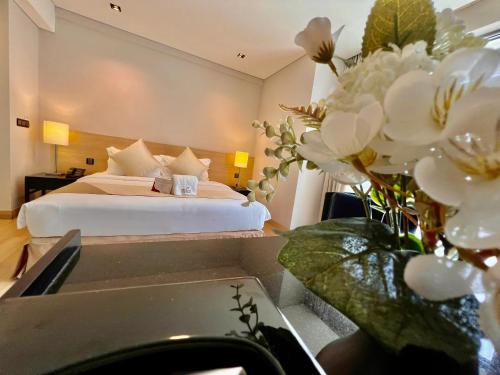 Straits Suite room in The Straits Hotel & Suites