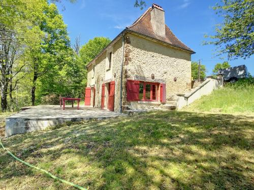 Au coeur de la Dordogne, maison pour 6, piscine gîte à louer Le Talet