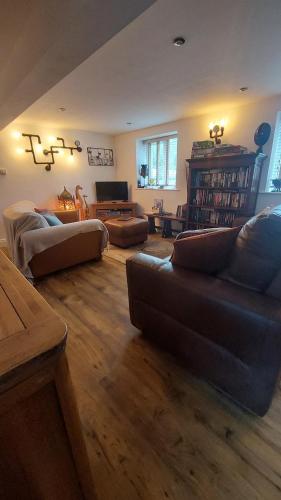 1 Bed Flat - Sleeps 4 - Garden - Parking - Wifi, Hawkshead (foto 9)
