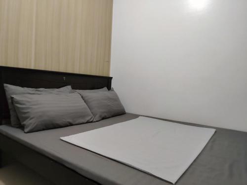 Shore Residences - 2 Bedroom Pool View Near Moa, Manila