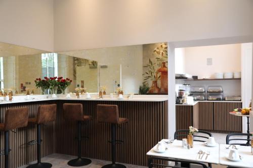 Reem Hotel - image 7