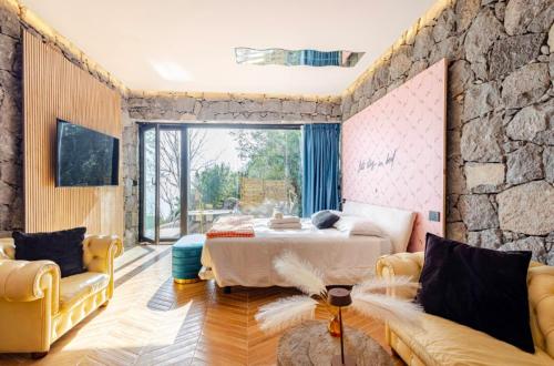 Dolce Lava - Luxury LavaStone Suite in Valverde (Catania)