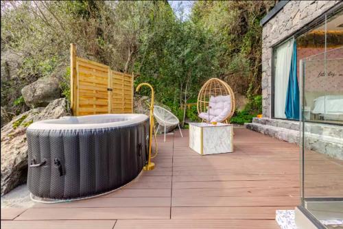 Balkons/terase, Dolce Lava - Luxury LavaStone Suite in Valverde (Catania)