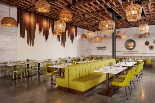 Restaurant, Tivoli Alvor Algarve - All Inclusive Resort. in Delgadas