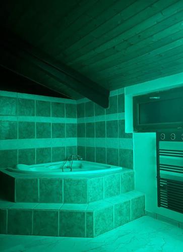 Romantic Suite in Piquecos