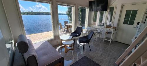 Villa Vahonranta beach house in Parkano