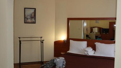 Hotel Palitra - image 2