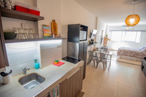 Departamento completo en Microcentro, a pasos del Obelisco, con WiFi, AC y cocina equipada, Buenos Aires (fotografie 8)