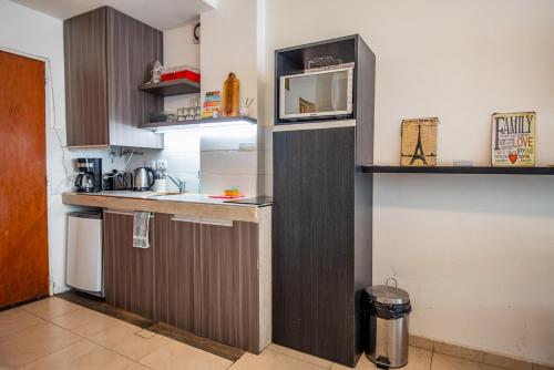 Departamento completo en Microcentro, a pasos del Obelisco, con WiFi, AC y cocina equipada, Buenos Aires (fotografie 10)