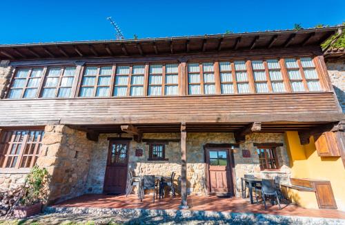 Exterior view, Casa Horno in Cereceda