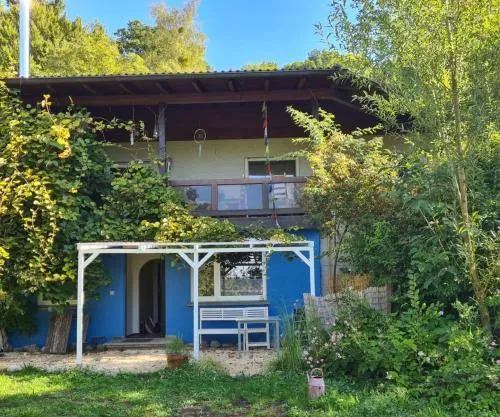 Kinder- und Hundeparadies mit großem eingezäunten Garten in Steißlingen, Deutschland