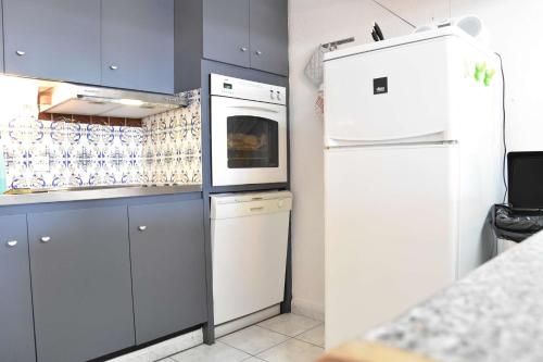 Two-Bedroom Apartment image 10