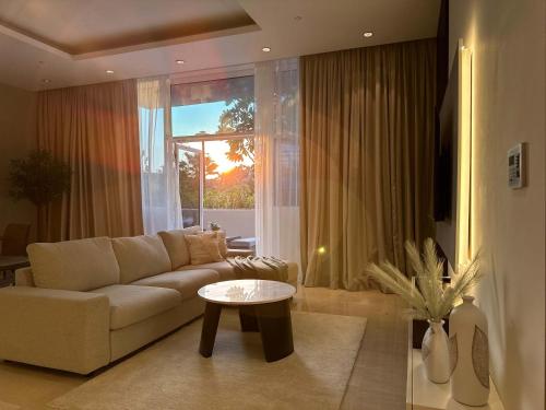 Upgraded 1BR Paradise With Private Garden - Oceana, Dubaï (photo 4)