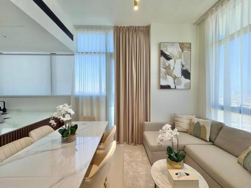 Elegant 2br Jvc Private Pool, Balcony & Parking, Dubaj (zdjęcie 10)