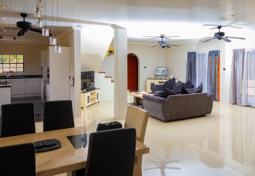 Ti Anglete Villa in ฌาลูสล์