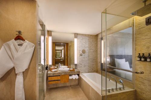 Deluxe Executive, 1 King Size Bed, Garden View with Free Coffee Capsule Machine , Kids and Resort Activities image 3