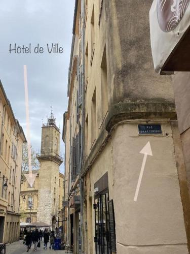 L'Escapade Aixoise hyper centre historique studios free netfilx wifi romantics apartments historic center