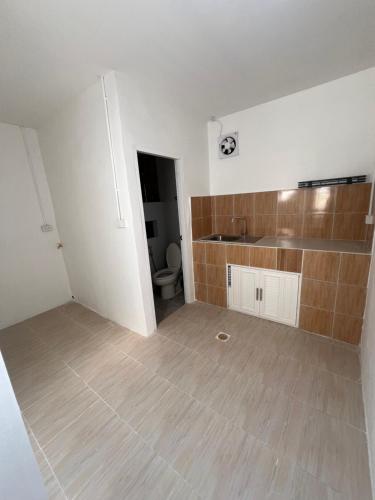 Tim House Thalang Phuket 1 in ป่าคลอก