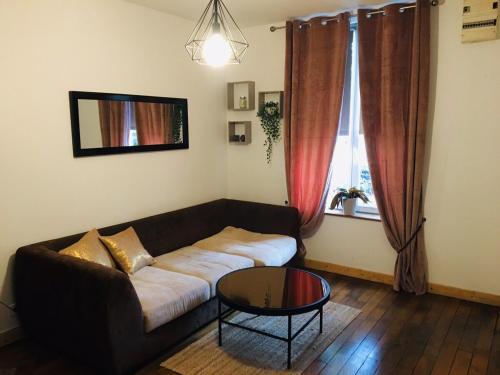 Apartment Saclay 1 Close to HEC, CEA, Versailles in Сакле