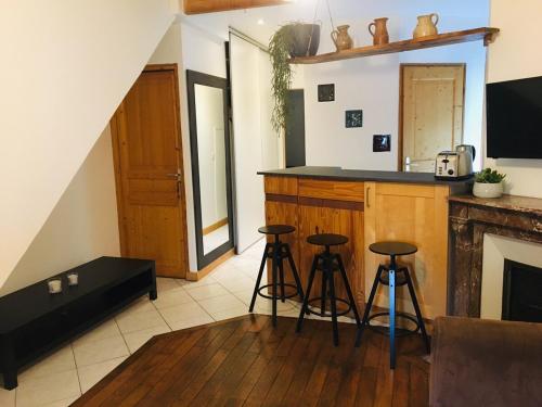Apartment Saclay 1 Close to HEC, CEA, Versailles in Сакле