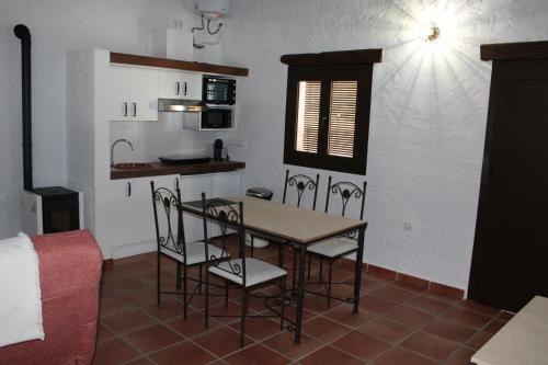 Konyha, Alojamiento Rural 'al Muniat' in Castillo De Las Guardas