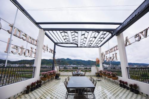 Olive Apartment Hotel Lao Cai - 발코니/테라스