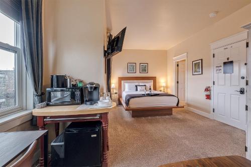 The Orenco Station Hotel