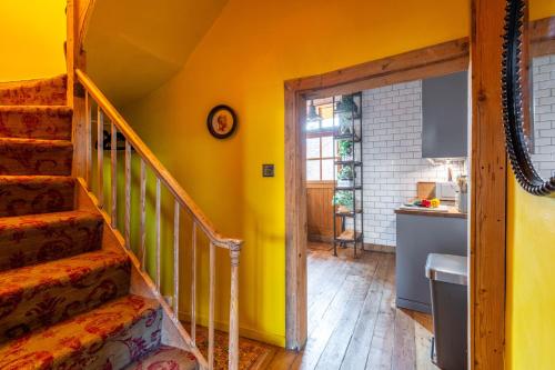 Bejárat, Swift Host - 2 Bedrooms - Norwich Lanes Duplex - Central - Great Location - Parking in Mancroft