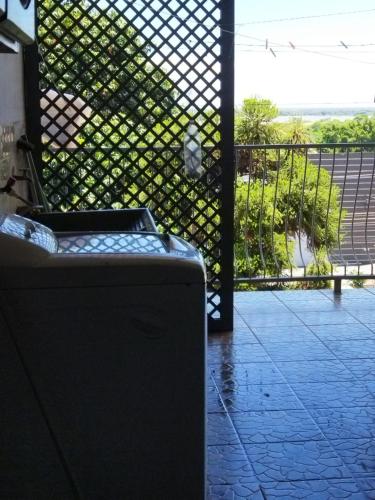 Hostel Guaíra-PR (Hostel Guaira-PR) in กวาอีรา