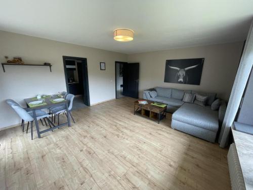 Ferienwohnung Im Wiesenrain in Hausen-Wied, Deutschland
